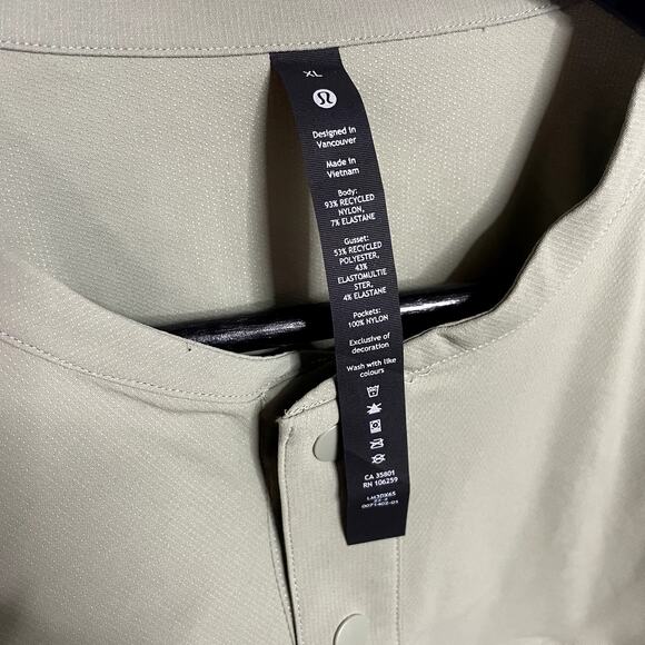 Lululemon Water Repellent Hiking Short-Sleeve Shirt Green Men's Size XL - Picture 4 of 4